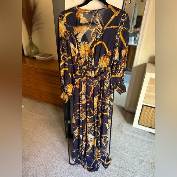 Fashion nova dress; small; navy blue w. gold design. Long sleeve maxi - Picture 4 of 7